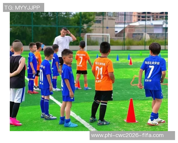 足球如战场拼搏激烈篮球似游戏轻松愉悦的对比探讨